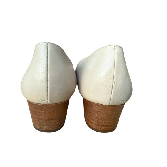 Vintage Salvatore Ferragamo Vara Bow Heel Women size 10 2A Narrow - Picture 6 of 7